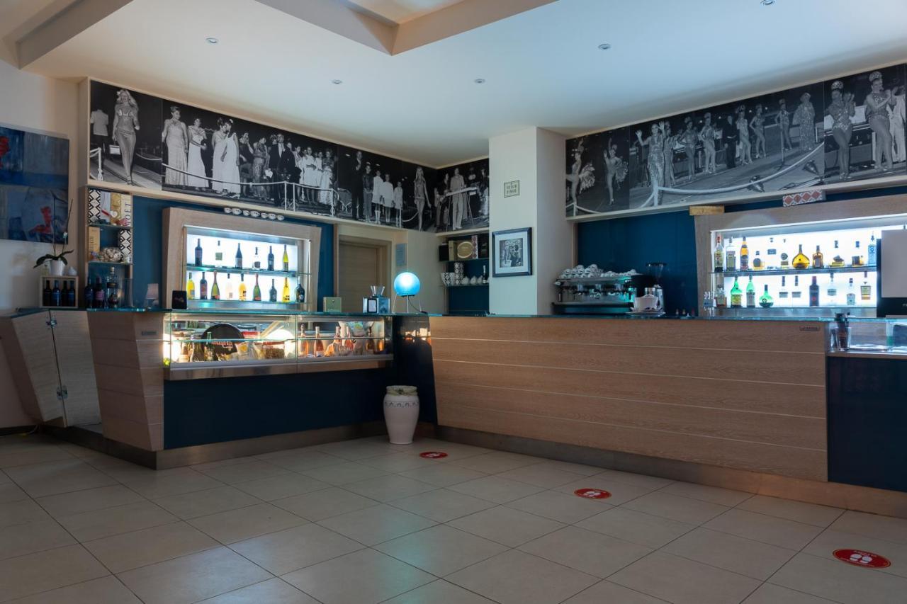 Club Azzurro Hotel & Resort Porto Cesareo Ngoại thất bức ảnh