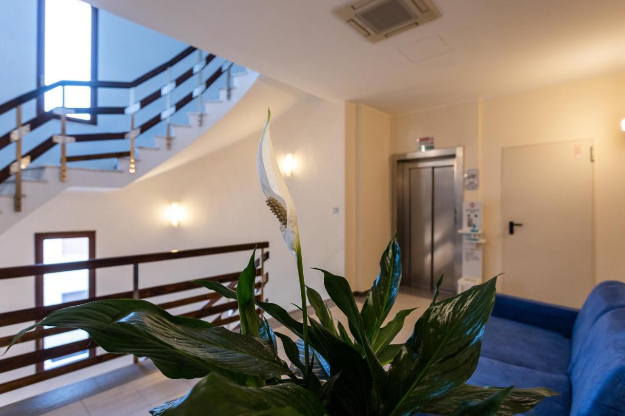 Club Azzurro Hotel & Resort Porto Cesareo Ngoại thất bức ảnh