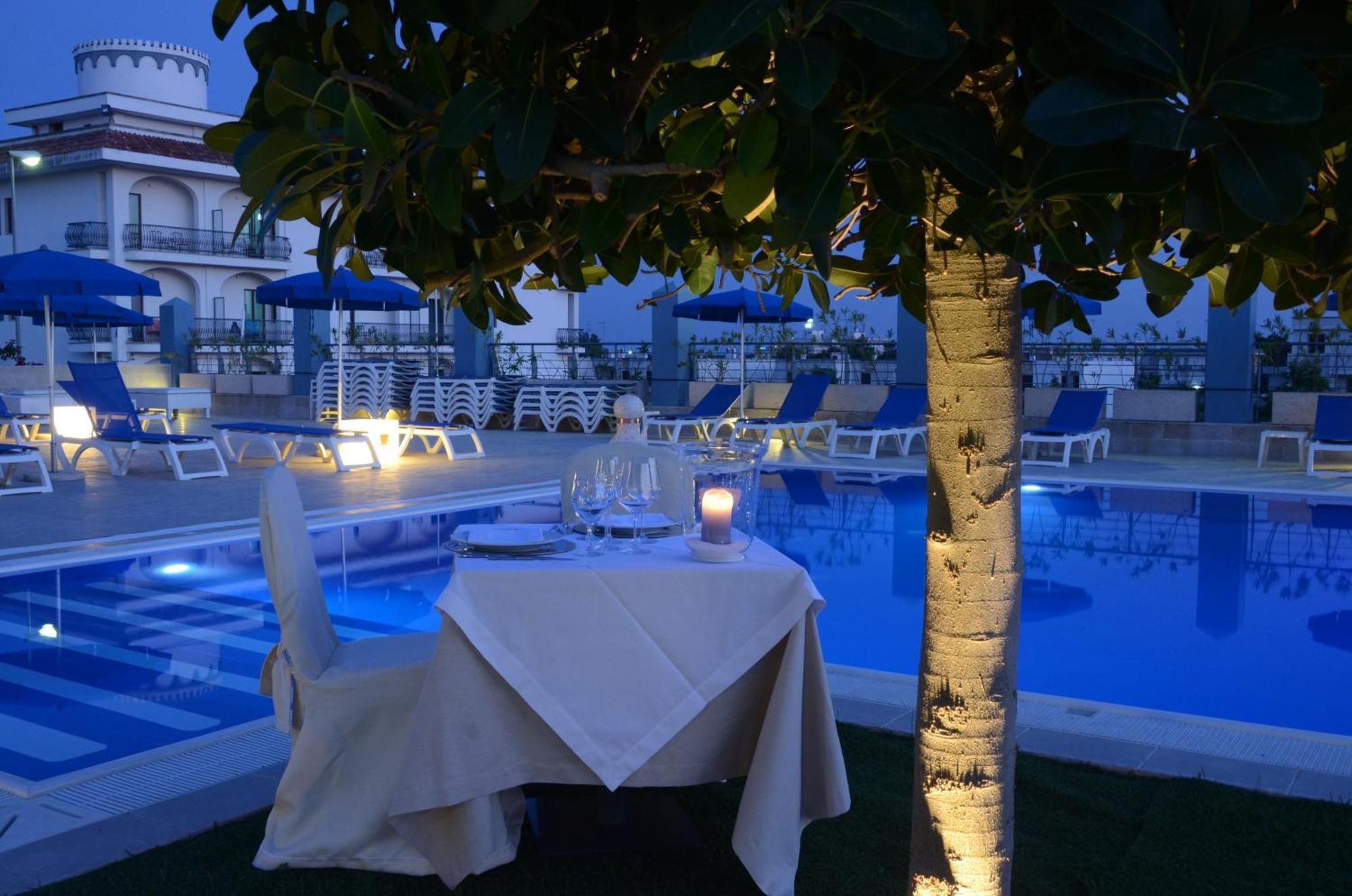Club Azzurro Hotel & Resort Porto Cesareo Ngoại thất bức ảnh